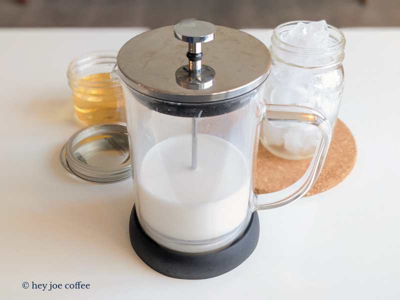 Froth Milk French Press