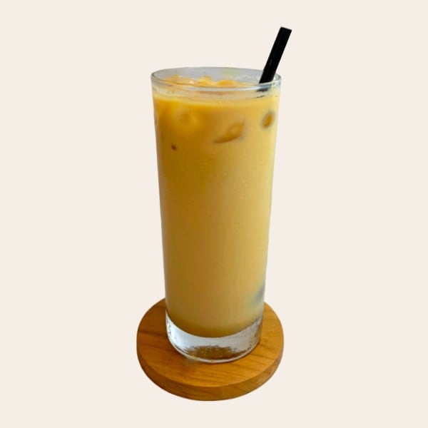 Iced Almondmilk Latte