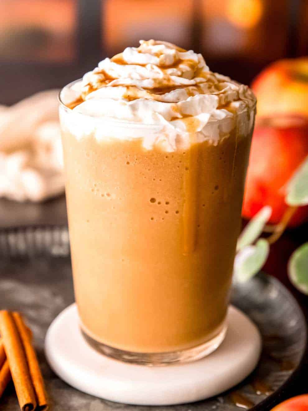 Apple Crisp Oatmilk Frappuccino