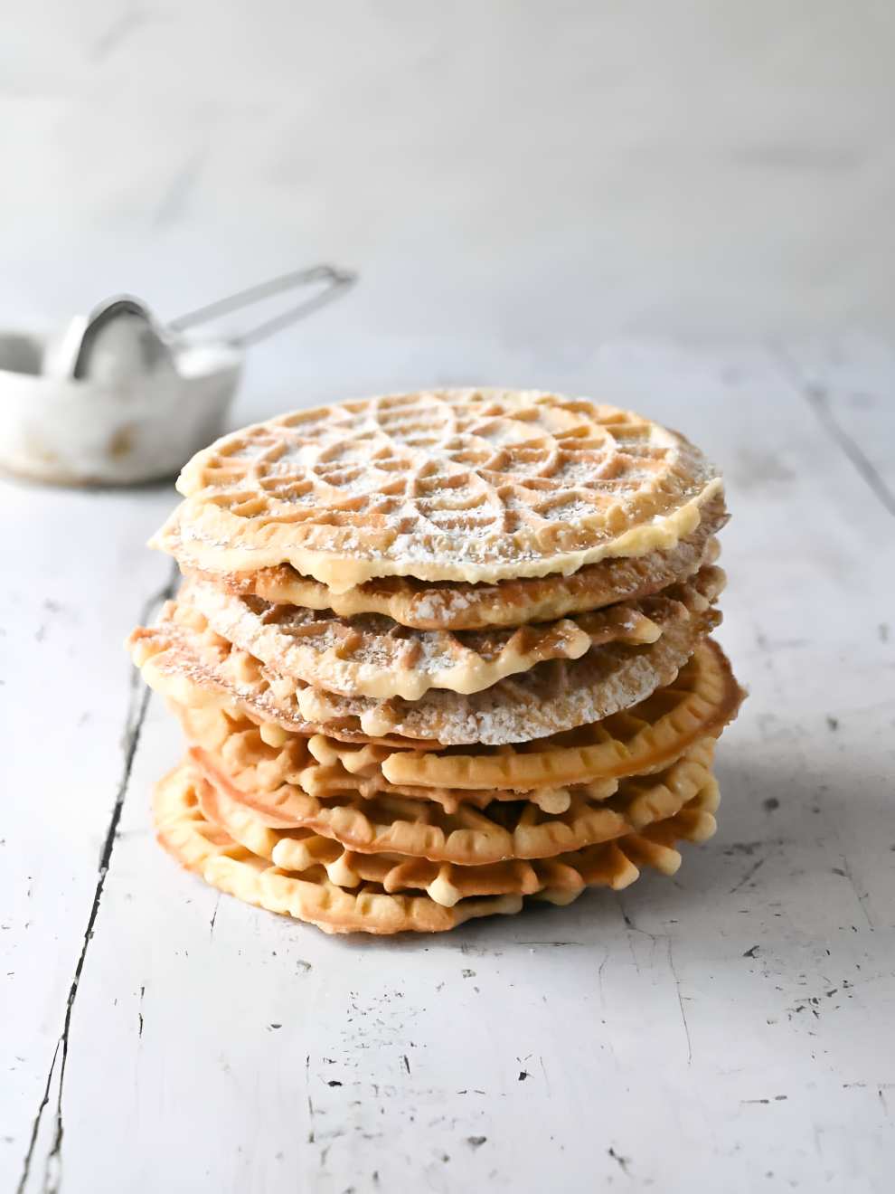Easy Lemon Pizzelle