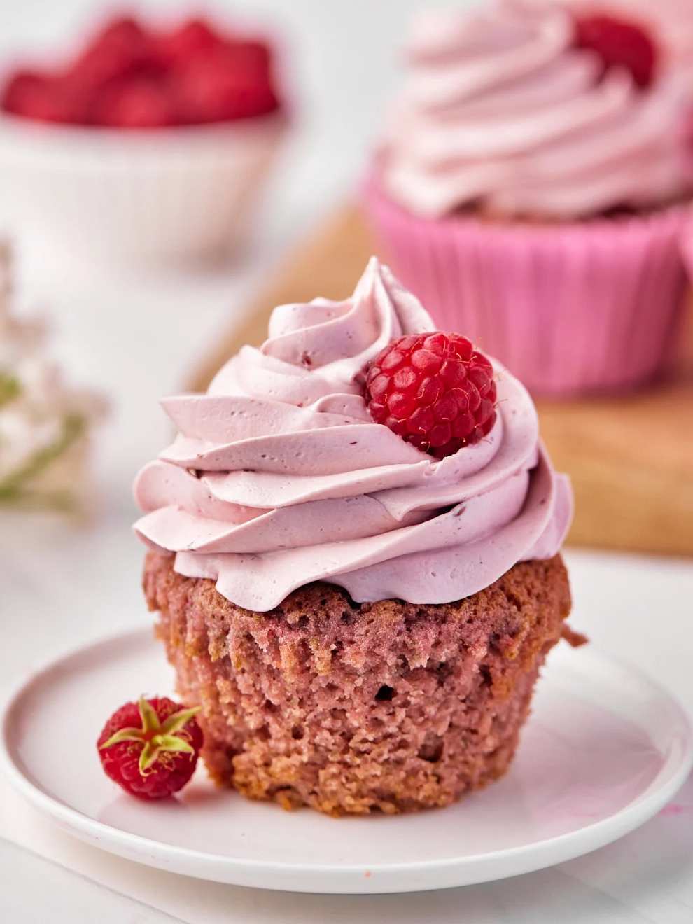 Raspberry Cupcakes with Raspberry Filling