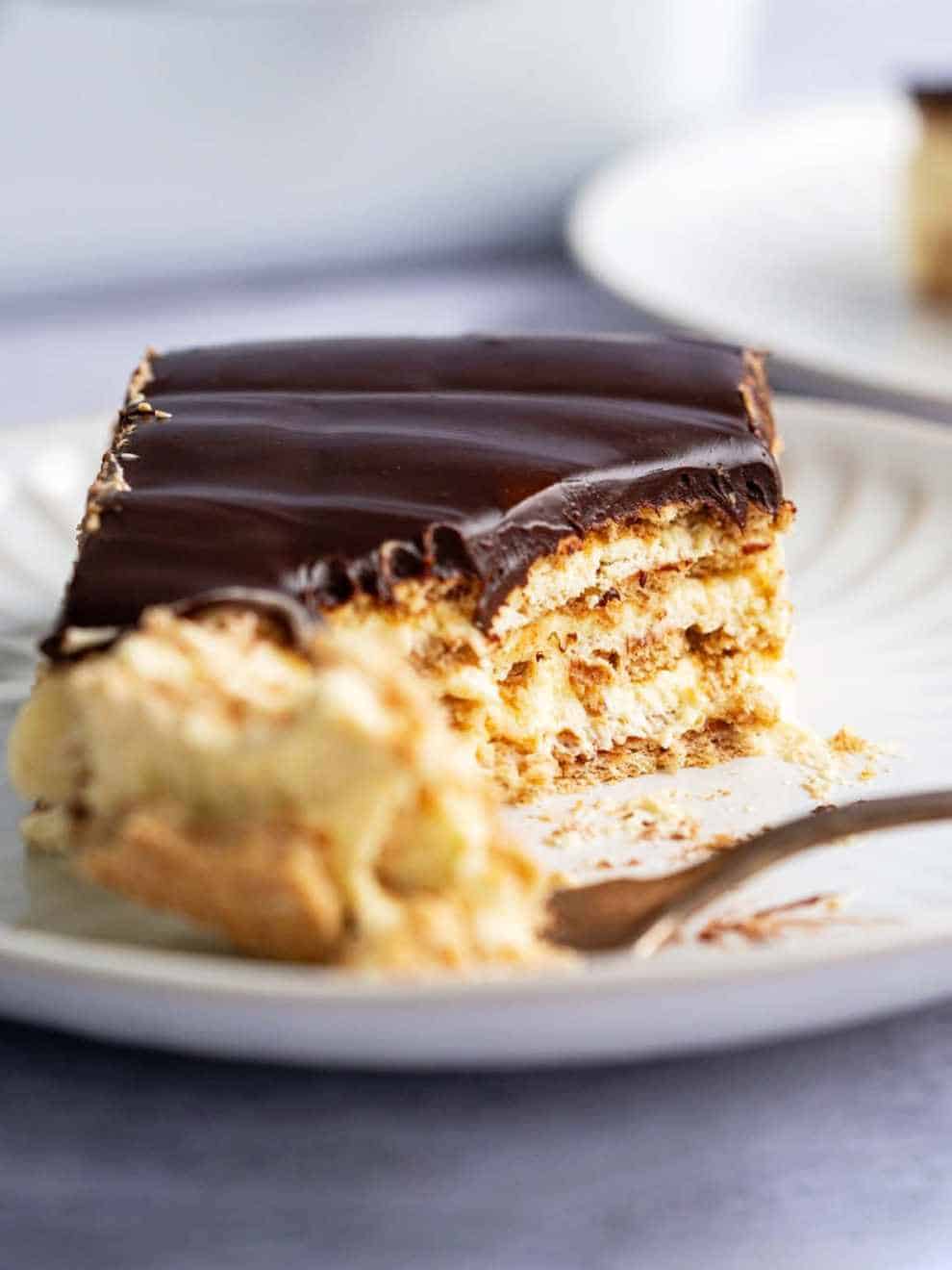 Chocolate Éclair Cake