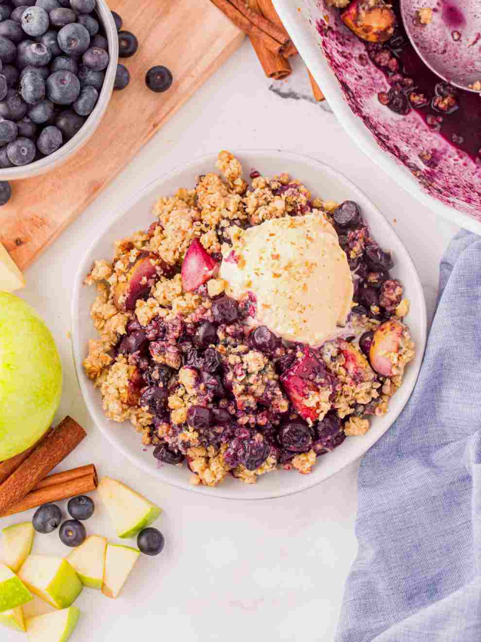 Apple Blueberry Crumble